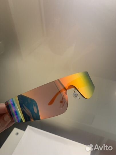 Солнцезащитные очки