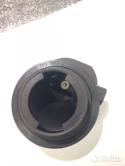 Горловина заливная 036115302j