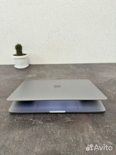 Apple MacBook Pro 13 M1 8/256GB SSD