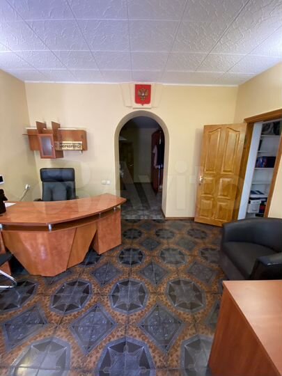 4-к. квартира, 73,5 м², 1/2 эт.