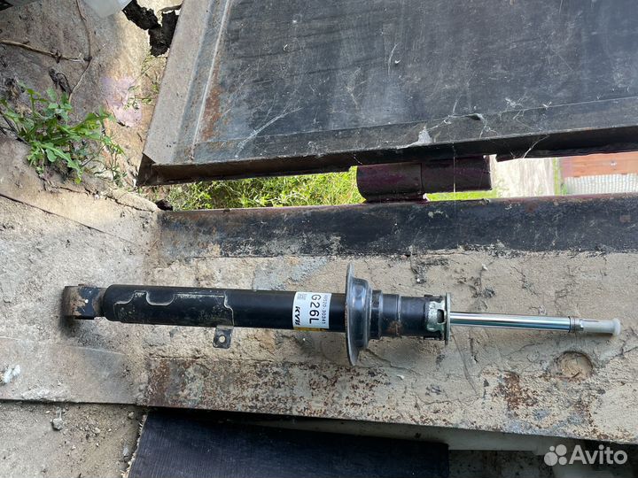 Амортизатор с регулировкой жесткости