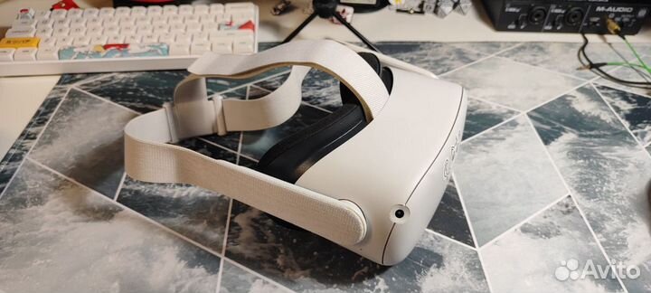 Vr шлем Oculus Quest 2 + кабель для пк