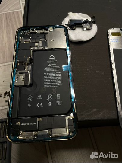 Замена экрана и аккумулятора