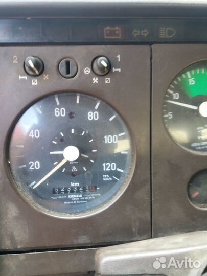 Mercedes-Benz 814, 1991