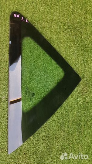 Kia Ceed ED Стекло кузовное глухое левое