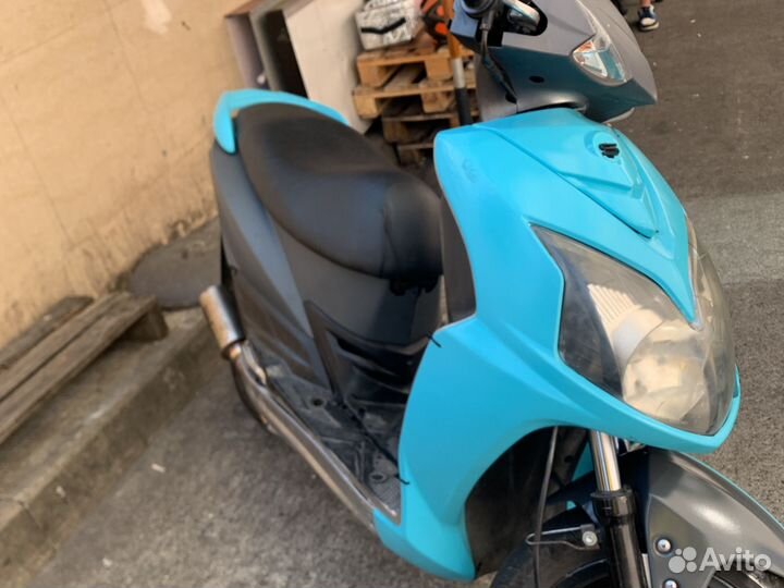 Sym Jet 4