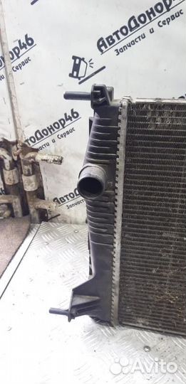 Радиатор охлаждения двигателя Renault Megane 3