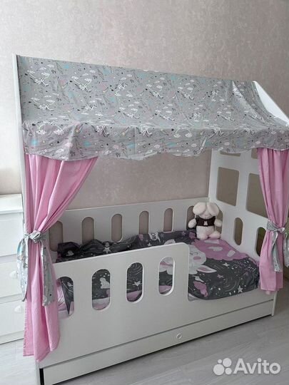 Детская кроватка домик + матрас в подарок