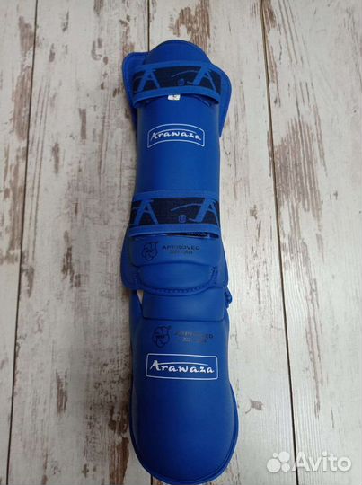 Защита голени и перчатки для Каратэ Arawaza