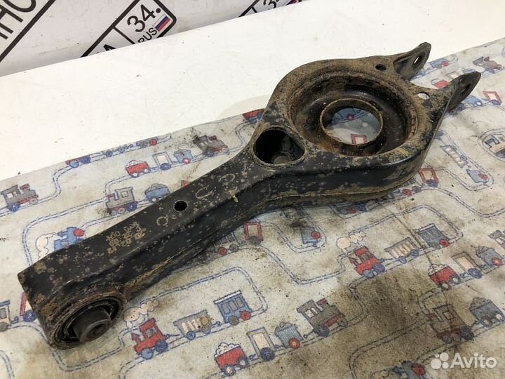 Рычаг задний поперечный правый Hyundai-KIA ix35