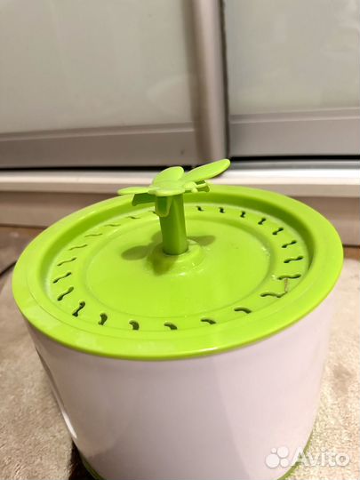 Фонтан поилка для кошек/ фонтанчик