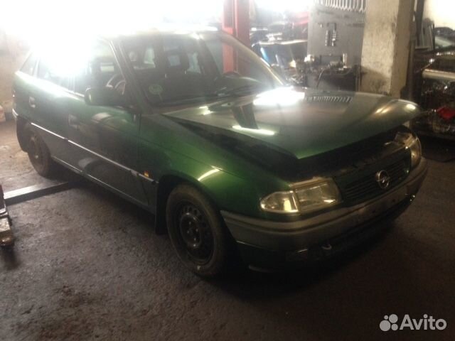 Разбор на запчасти Opel Astra F