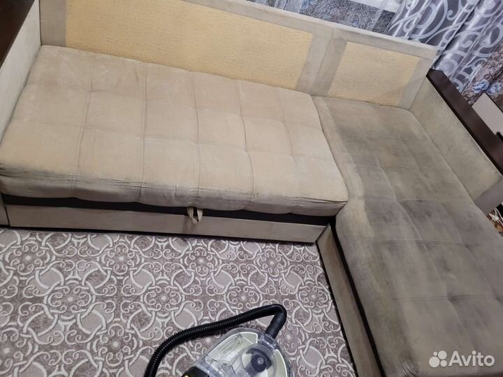 Чистка диванов