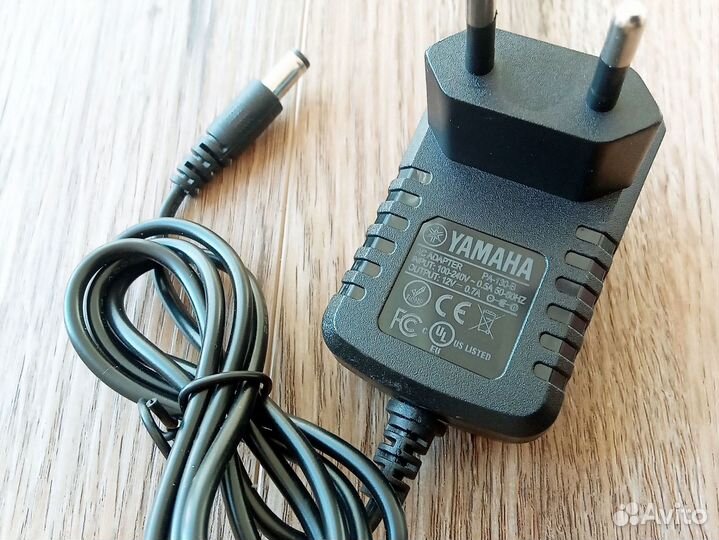 Блок питания Yamaha PSR-E213 (адаптер PA-130)