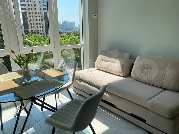 2-к. квартира, 53 м², 2/15 эт.