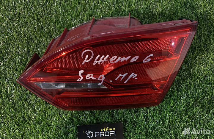 Задний правый фонарь VW Jetta 6