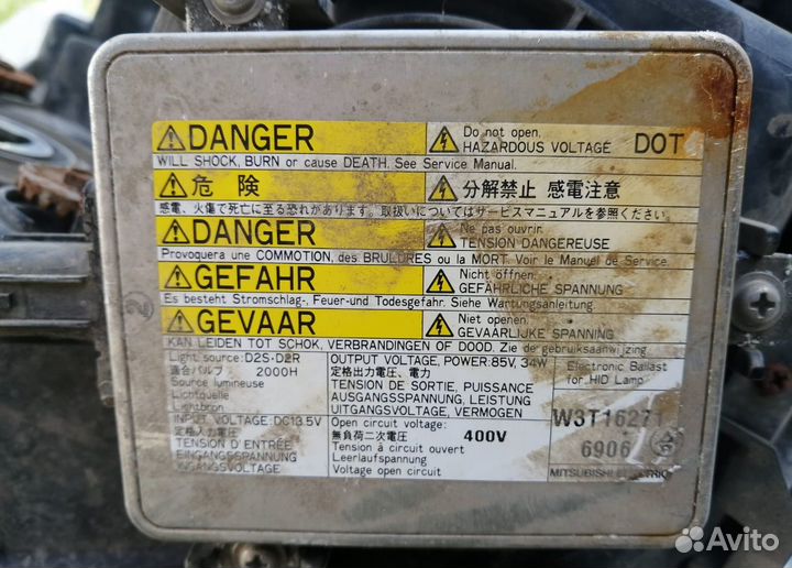 Фара правая Mitsubishi Pajero 4 / Паджеро 4 Оригин