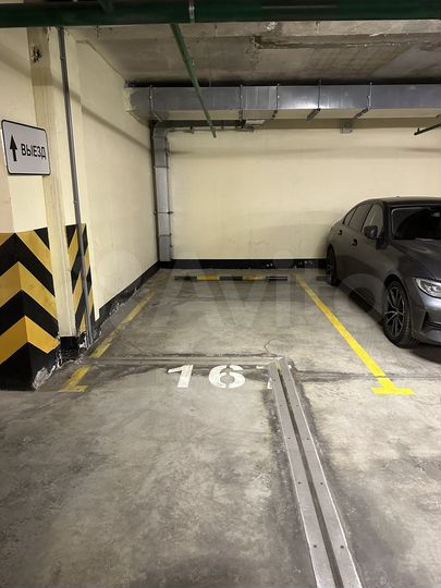 Машиноместо, 14 м²