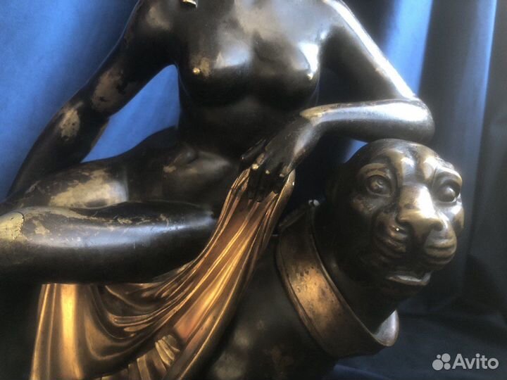 Антикварная скульптура Ариадна на пантере, бронза