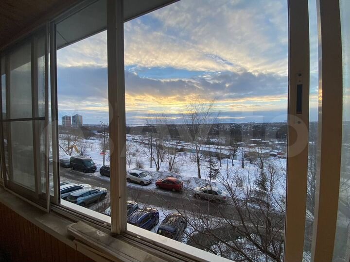 2-к. квартира, 72,7 м², 3/9 эт.