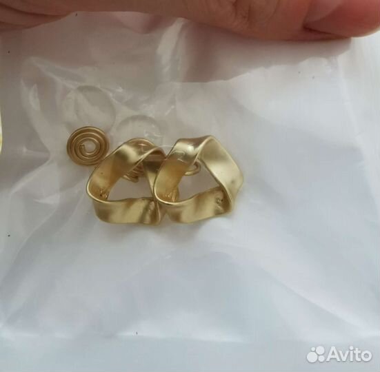 Клипсы 3 разные пары