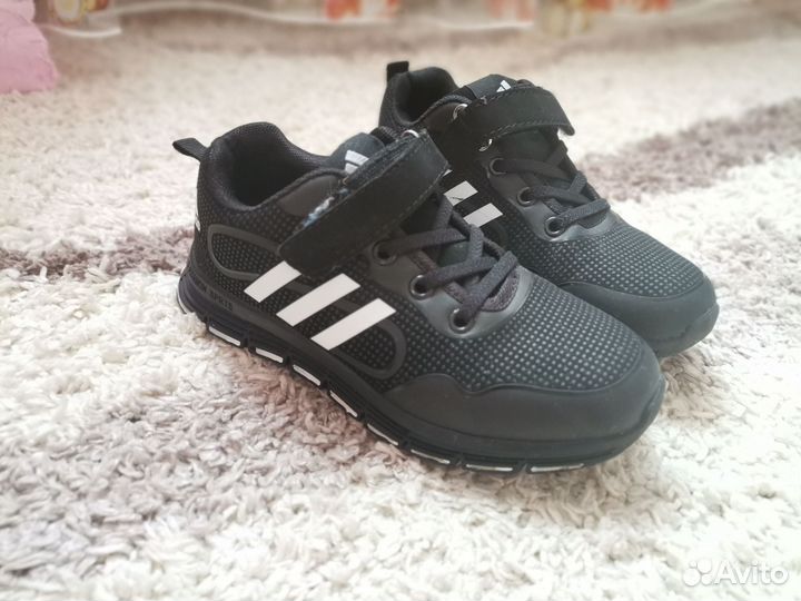 Кроссовки adidas 33 размер