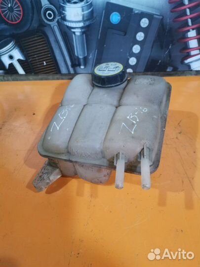 Бачок расширительный Ford Focus 2 хетчбек 2.5 hydb