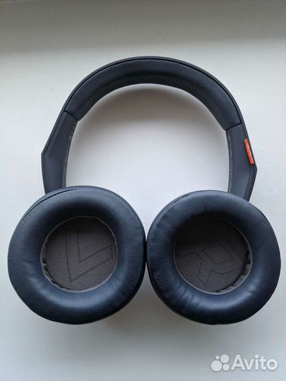 Беспроводные наушники Plantronics Backbeat GO 600