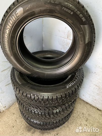 Bridgestone Ice Cruiser 7000S 225/65 R17