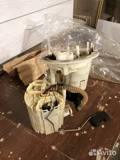 Модуль подачи топлива бензонасос Audi A4 A5 Q5
