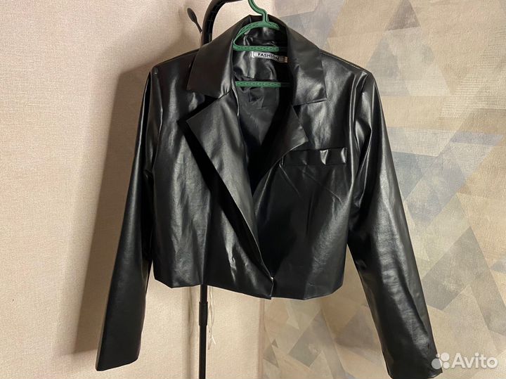 Укороченный пиджак кожаный