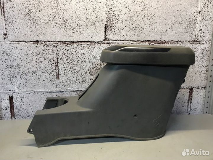 Подлокотник Geely Otaka седан 1.5 2007