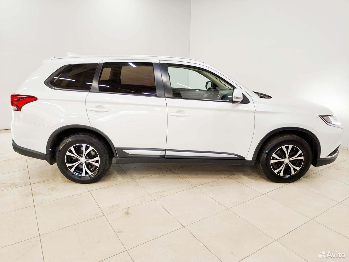 Mitsubishi Outlander 2.0 CVT, 2018, 239 133 км, фото 4