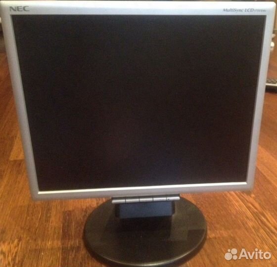 Монитор ЖК NEC 19