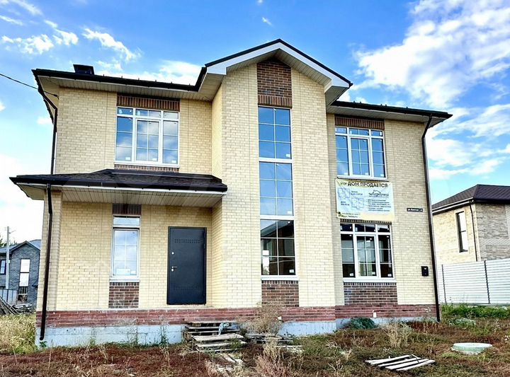 Коттедж 164 м² на участке 4,5 сот.