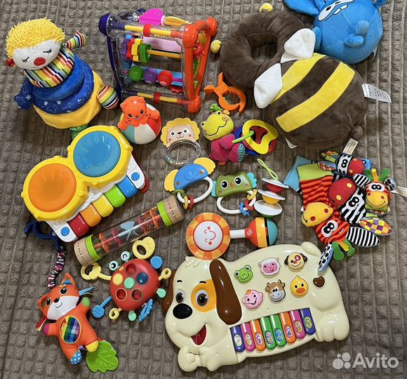 Развивающие игрушки пакетом