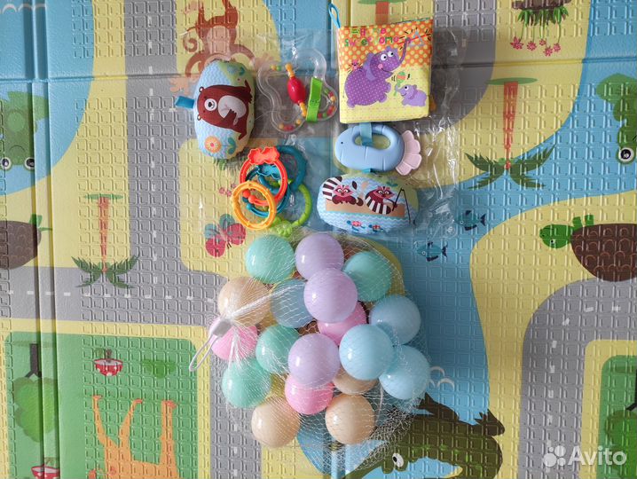 Развивающий коврик для новорожденных