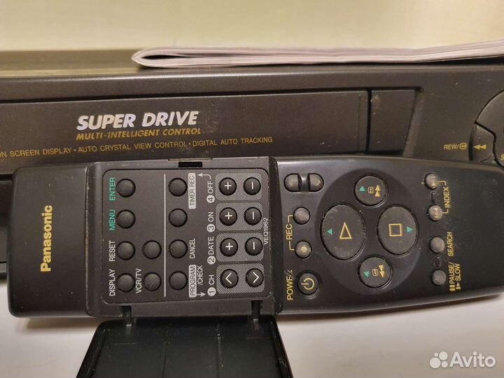 Видеомагнитофон Panasonic NV-SD225