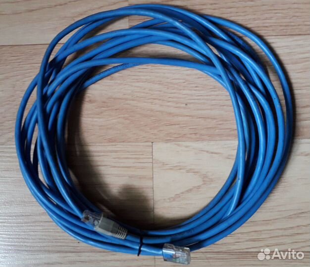 Кабель LAN для подключения интернета