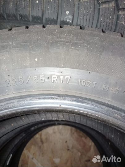 Pirelli Formula Ice 225/65 R17 102T