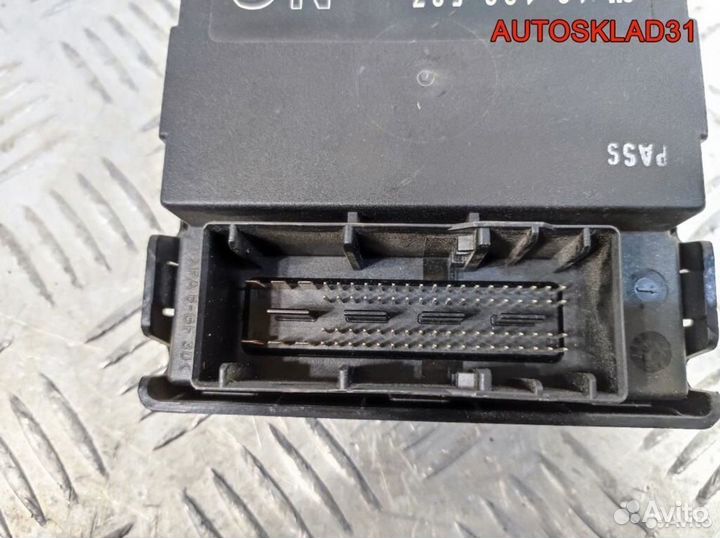 Блок предохранителей Opel Vectra C 13193587