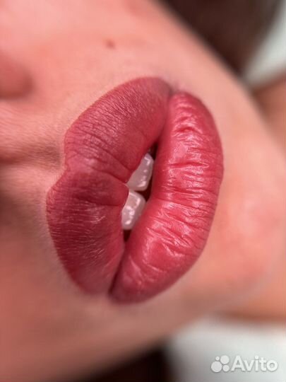 Модель на перманентный макияж