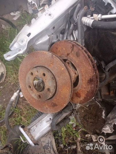 Диск тормозной передний Audi A4 B7 2007