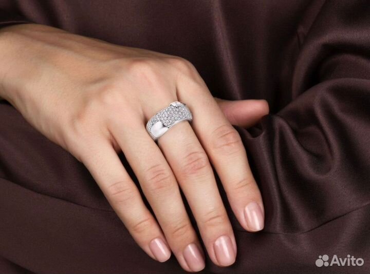 Золотое кольцо Damiani с бриллиантами 1.05 ct