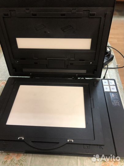 Фото сканер Epson v200