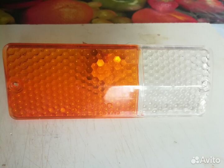 Стекло на подфарник ваз 2103-2106