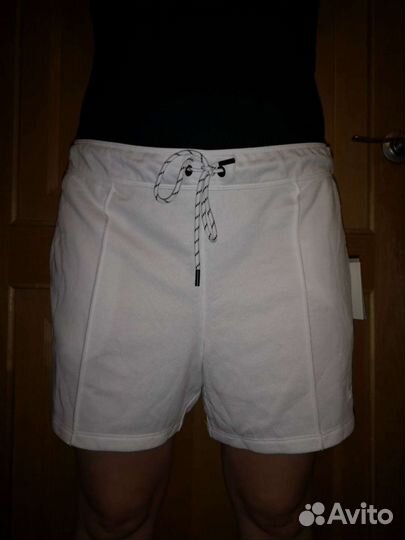 Шорты белые dkny
