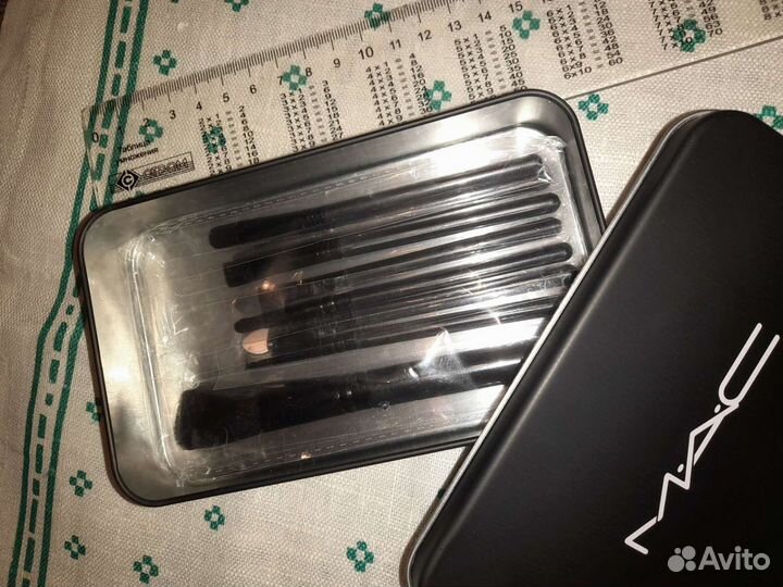 Кисти для макияжа