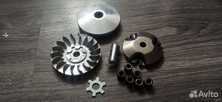 Вариатор передний в сборе на скутера