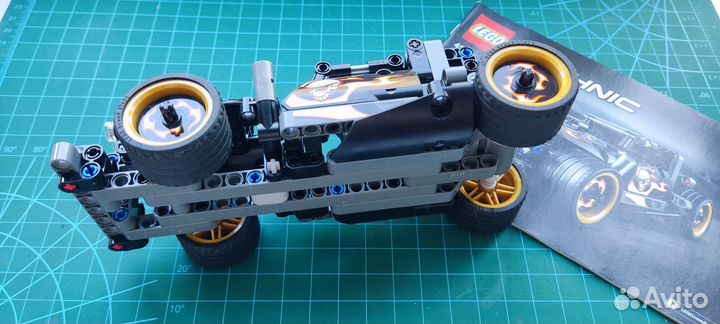 Lego Technic 42046 (автомобиль для побега)